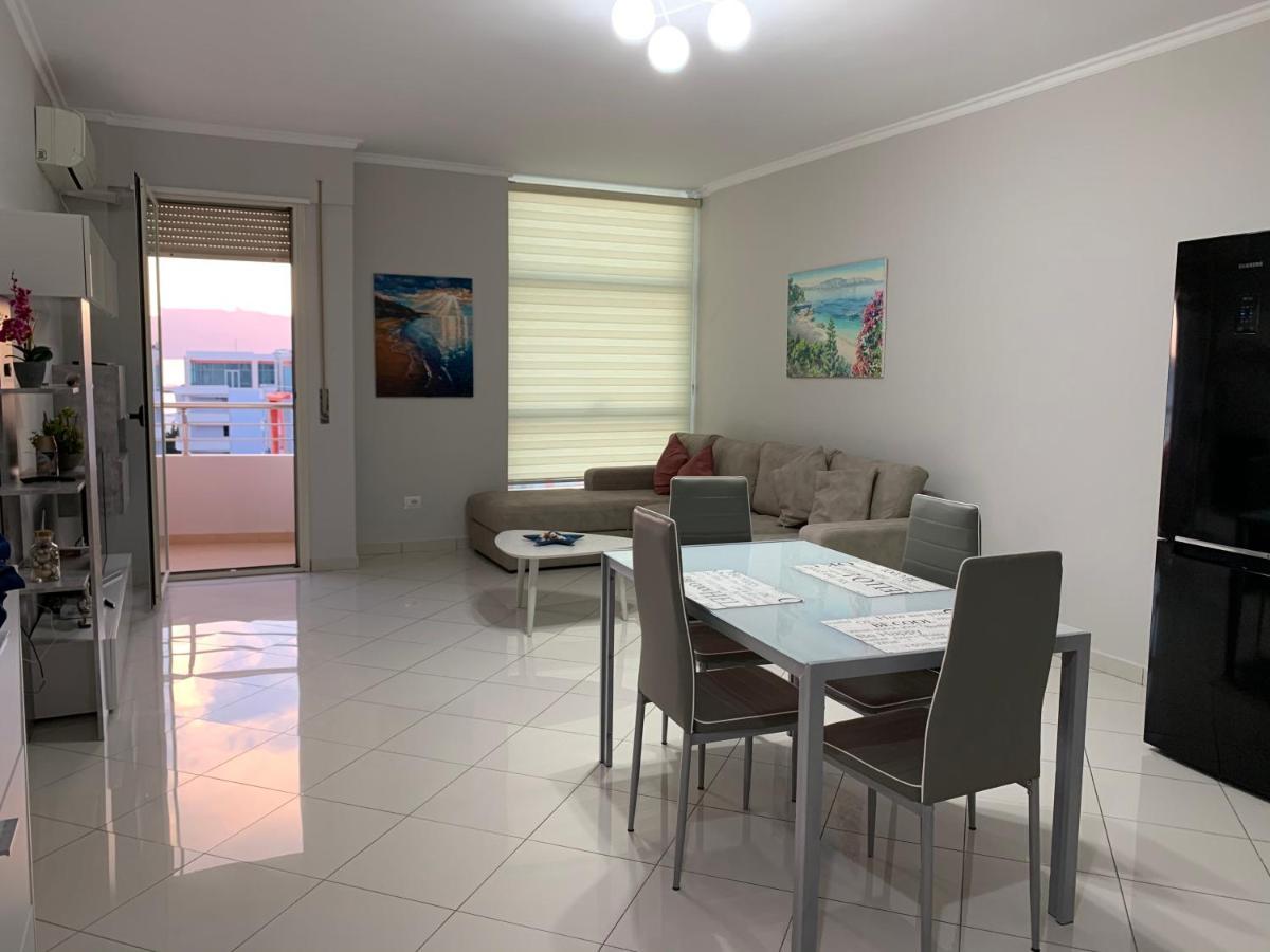 Pearl Seaview Apartment Vlorë Екстериор снимка