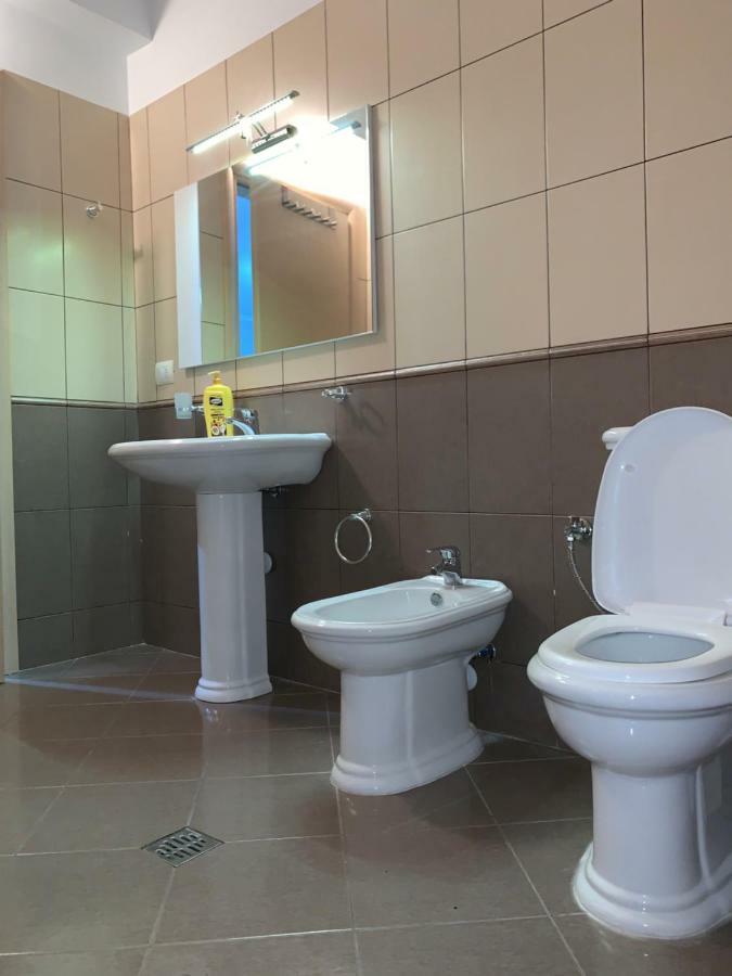Pearl Seaview Apartment Vlorë Екстериор снимка