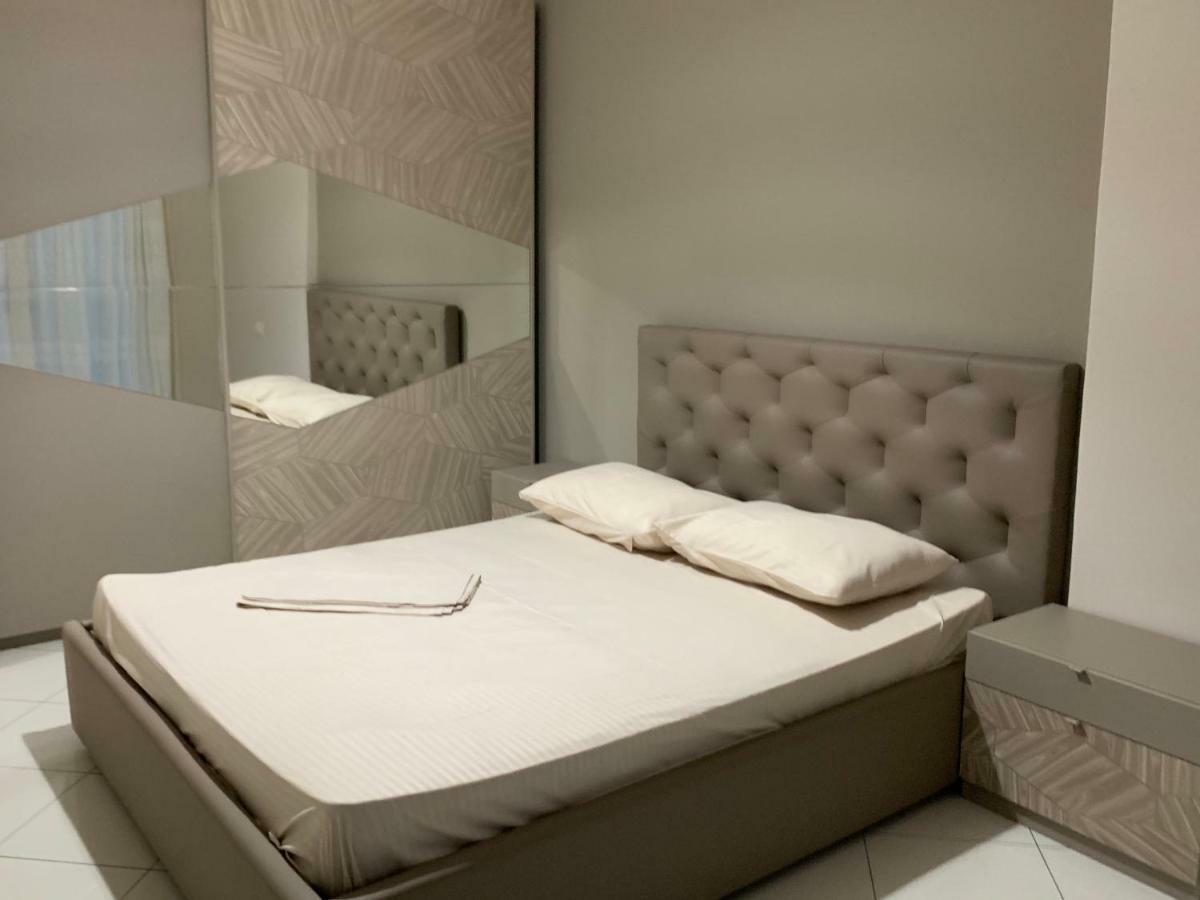 Pearl Seaview Apartment Vlorë Екстериор снимка